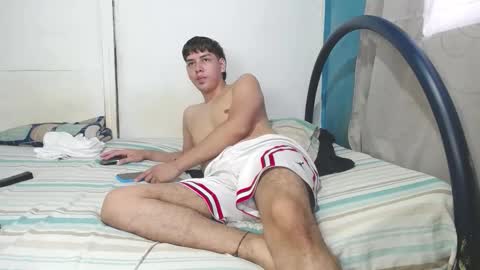 Snapshot of zackmontiel07 chatting on 11/22/25, 09:36 ZackMontiel07 online show from 11/22/25, 09:36