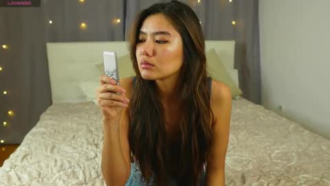 Snapshot of zadabercher chatting on 11/10/25, 03:27 Marina online show from 11/10/25, 03:27