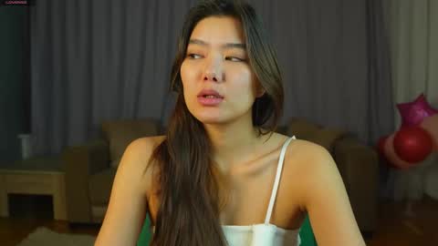 Snapshot of zadabercher chatting on 11/13/25, 02:10 Marina online show from 11/13/25, 02:10