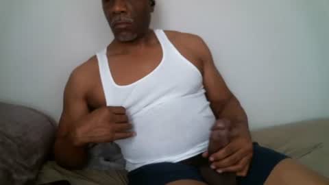 Snapshot of zaddybretty chatting on 10/14/25, 07:14 zaddybretty online show from 10/14/25, 07:14