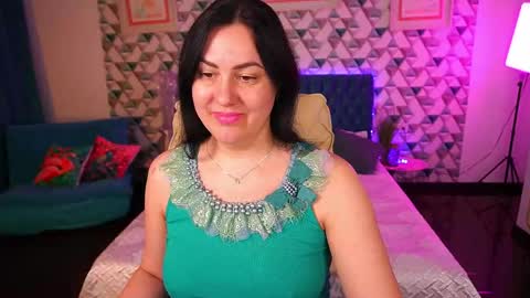 Snapshot of zafiramoonn chatting on 04/16/26, 12:50 Zafiramoonn online show from 04/16/26, 12:50