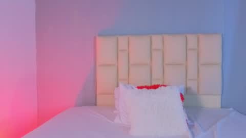 Snapshot of zafiro__brown chatting on 12/03/25, 11:52 Zafiro Brown online show from 12/03/25, 11:52