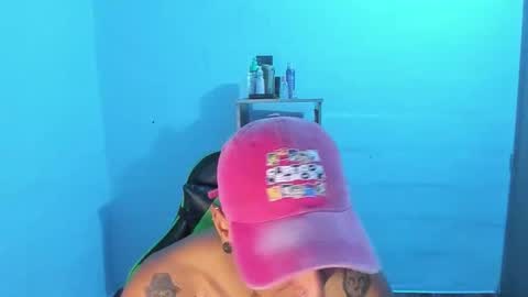 Snapshot of zafirocum chatting on 11/23/25, 02:17 BiG Zafiro online show from 11/23/25, 02:17