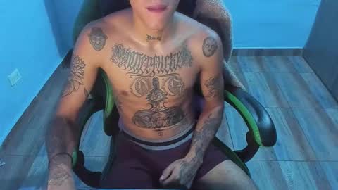 Snapshot of zafirocum chatting on 11/26/25, 02:56 BiG Zafiro online show from 11/26/25, 02:56