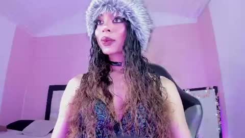 Snapshot of zahara___1 chatting on 06/15/26, 03:09 zahara___1 online show from 06/15/26, 03:09