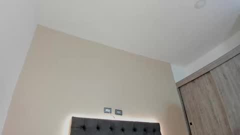 Snapshot of zahra_rose chatting on 10/30/25, 08:20 zahra_rose online show from 10/30/25, 08:20