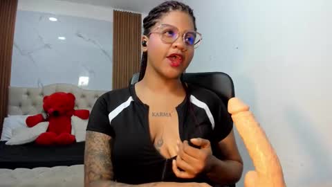 zahra_rose online show from 02/24/26, 06:50