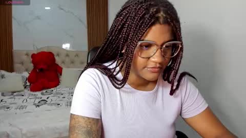 zahra_rose online show from 03/26/26, 09:20