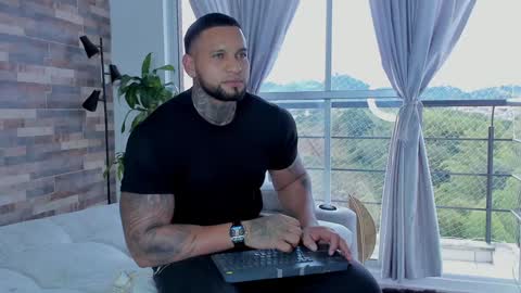 INSTAGRAM yormanfit7 online show from 12/05/24, 10:12