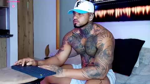 INSTAGRAM yormanfit7 online show from 07/11/26, 08:28