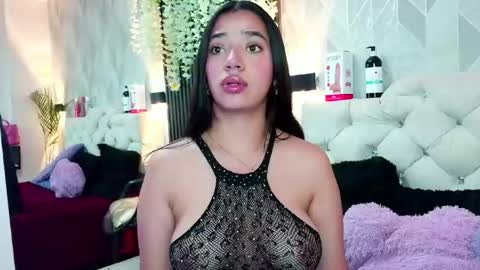 Zaira Bonny online show from 06/18/26, 03:05