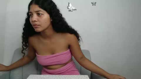 zaira online show from 12/04/24, 09:18
