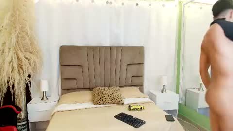 Samuel online show from 07/27/26, 08:16