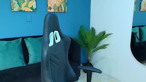 zamira_taylor online show from 09/19/25, 04:25