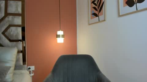 zamira_taylor online show from 05/17/26, 08:38