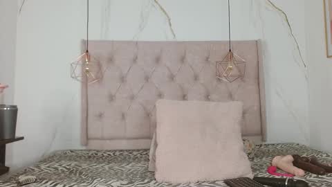 ZAMIRA online show from 10/06/25, 04:59