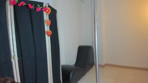 Snapshot of zammyrossee chatting on 02/24/26, 01:47 zammyrossee online show from 02/24/26, 01:47