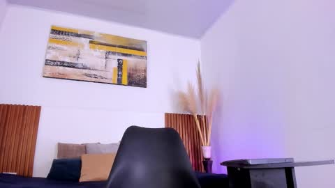 Snapshot of zander_2120 chatting on 11/18/25, 01:26 Zander online show from 11/18/25, 01:26