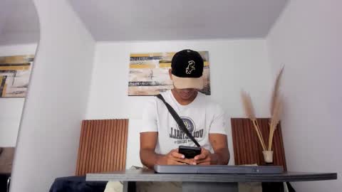 Snapshot of zander_2120 chatting on 03/02/26, 01:29 Zander online show from 03/02/26, 01:29