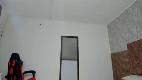 Snapshot of zander_walker chatting on 06/10/26, 03:55 Zander online show from 06/10/26, 03:55