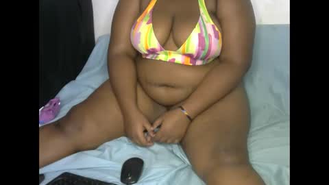 zandile22 online show from 12/02/25, 08:15