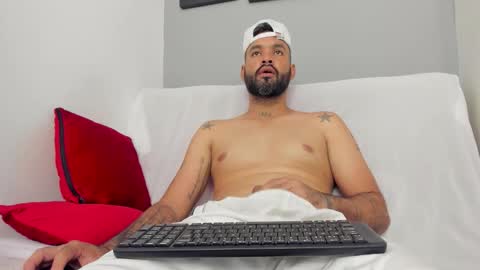 zane_cross online show from 09/11/25, 06:30