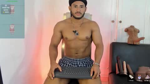 Snapshot of zane_lux chatting on 12/22/25, 04:09 Zane Lux online show from 12/22/25, 04:09