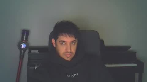 Snapshot of zaneygee1995 chatting on 09/08/25, 03:00 zaneygee1995 online show from 09/08/25, 03:00