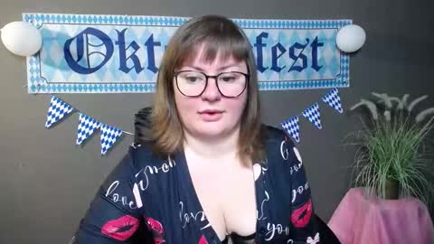 zannadreil online show from 10/10/25, 07:02