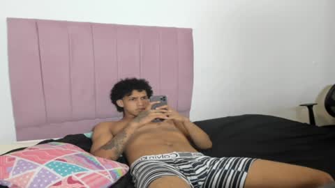 zanxley_ online show from 12/13/24, 04:00