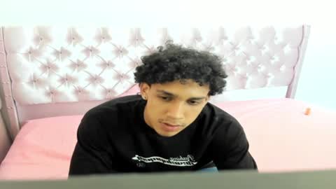 zanxley_ online show from 01/10/25, 07:43