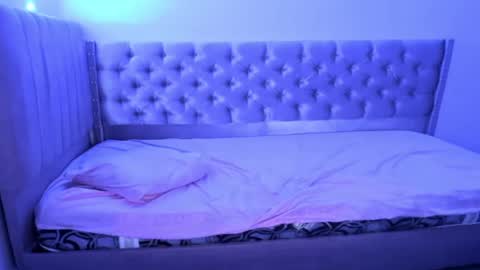 zanxley_ online show from 01/26/25, 01:31