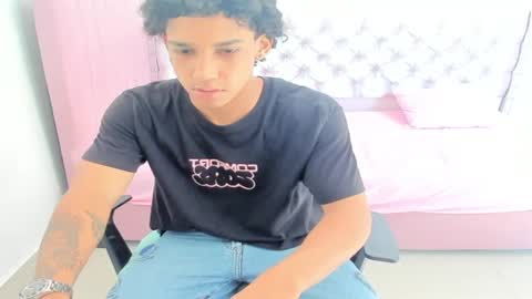 zanxley_ online show from 01/28/25, 03:57