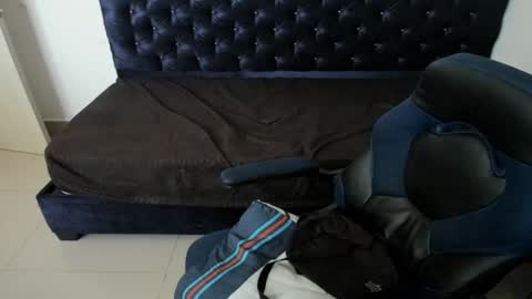 zanxley_ online show from 02/03/25, 10:21