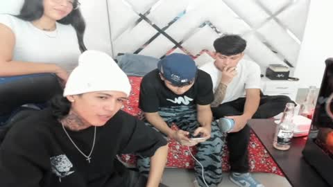 zanxley_ online show from 02/06/25, 05:14