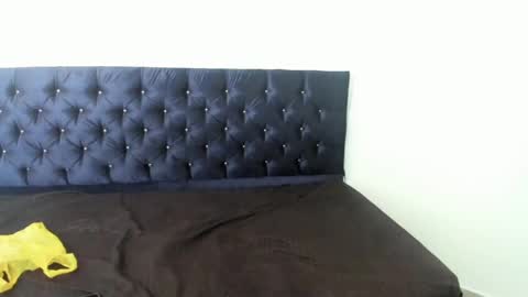 zanxley_ online show from 02/17/25, 06:59