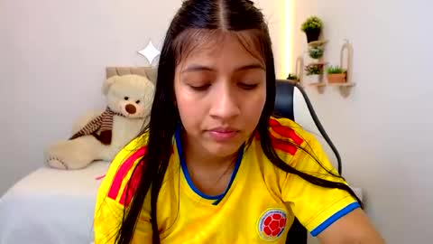Snapshot of zara_cute18 chatting on 07/03/26, 06:25 Zara online show from 07/03/26, 06:25
