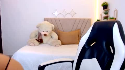 Snapshot of zara_cute18 chatting on 07/11/26, 12:08 Zara online show from 07/11/26, 12:08