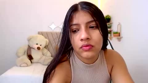 Snapshot of zara_cute18 chatting on 07/14/26, 12:00 Zara online show from 07/14/26, 12:00