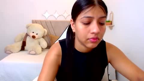 Snapshot of zara_cute18 chatting on 07/18/26, 12:31 Zara online show from 07/18/26, 12:31
