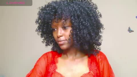 Snapshot of zara_lae chatting on 06/20/26, 11:24 nicky online show from 06/20/26, 11:24