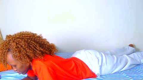 Snapshot of zara_lae chatting on 07/06/26, 03:14 nicky online show from 07/06/26, 03:14