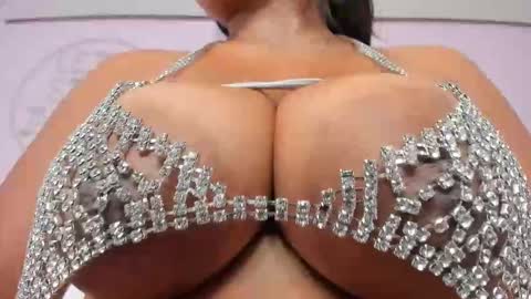 zara lopez online show from 11/22/25, 07:35