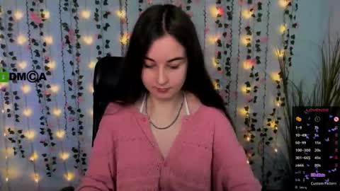 Snapshot of zara_lys chatting on 10/15/25, 07:25 ur kitten 3 online show from 10/15/25, 07:25