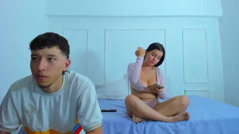 Snapshot of zara_n_kai chatting on 09/17/25, 11:17 zara_n_kai online show from 09/17/25, 11:17