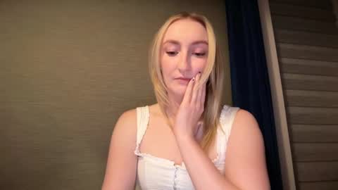 Snapshot of zaraallure chatting on 07/30/26, 09:14 zaraallure online show from 07/30/26, 09:14