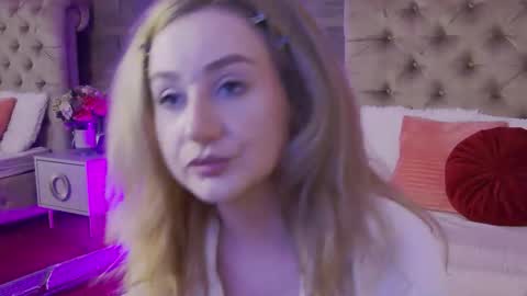 Snapshot of zarablair chatting on 06/05/26, 01:28 ZaraBlair online show from 06/05/26, 01:28