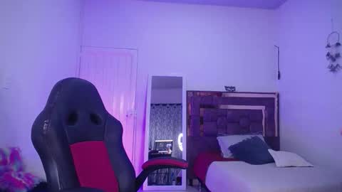 Snapshot of zaracollinx chatting on 10/25/25, 02:19 Zara online show from 10/25/25, 02:19