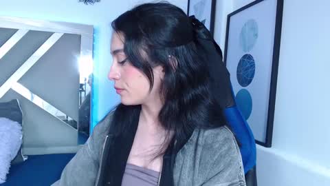 zaradames_ online show from 12/25/24, 05:16