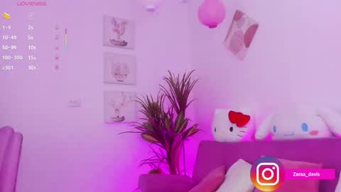 Snapshot of zaradaviss chatting on 11/11/25, 09:04 Zara online show from 11/11/25, 09:04